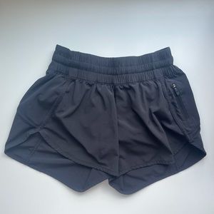 Lululemon Tracker 4” Shorts